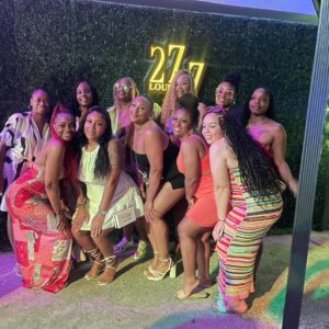 Lounge 27/27 Nightlife Tour