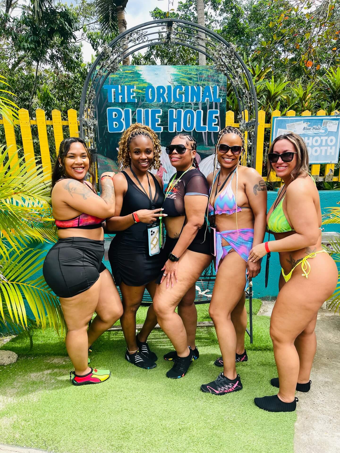 Blue Hole Tour (Swim, Jump, Discover Paradise) - Image 2